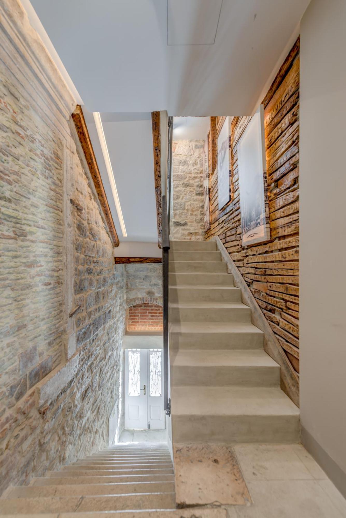 Palace Luxury Retreat Split Exterior photo